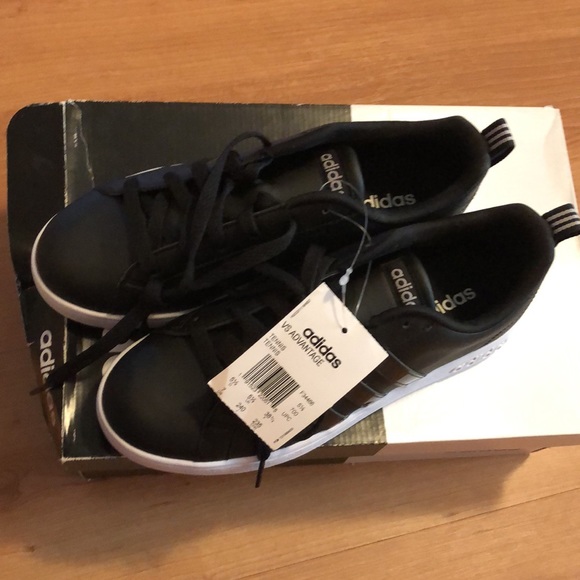 Womens Adidas Shoes - Picture 8 of 10